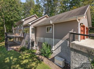 225 Eastmoor Dr, Asheville, NC 28805