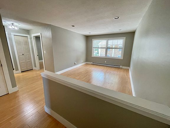 5th image of 234 E Logan St #W-4