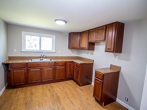2nd image of 413 Ballard Ave