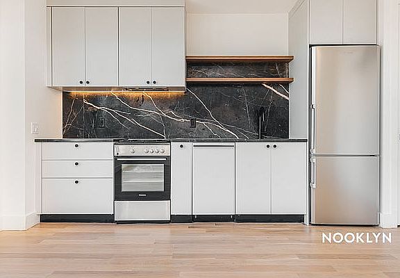 3rd image of 250 Gold St #1299