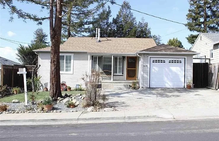 19171 Vaughn Ave