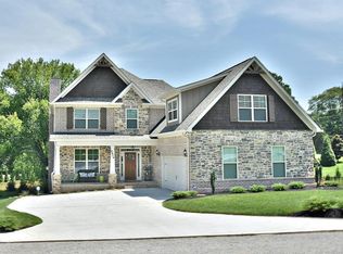 6624 Colonial Forest Ln, Knoxville, TN 37919