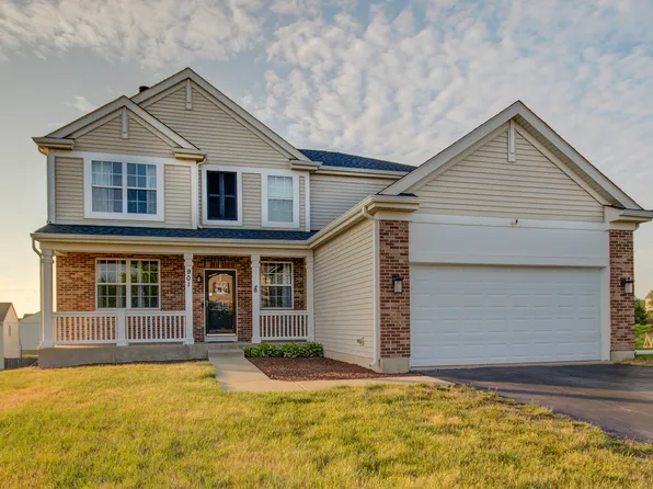 901 Briarcliff Dr, Minooka, IL 60447