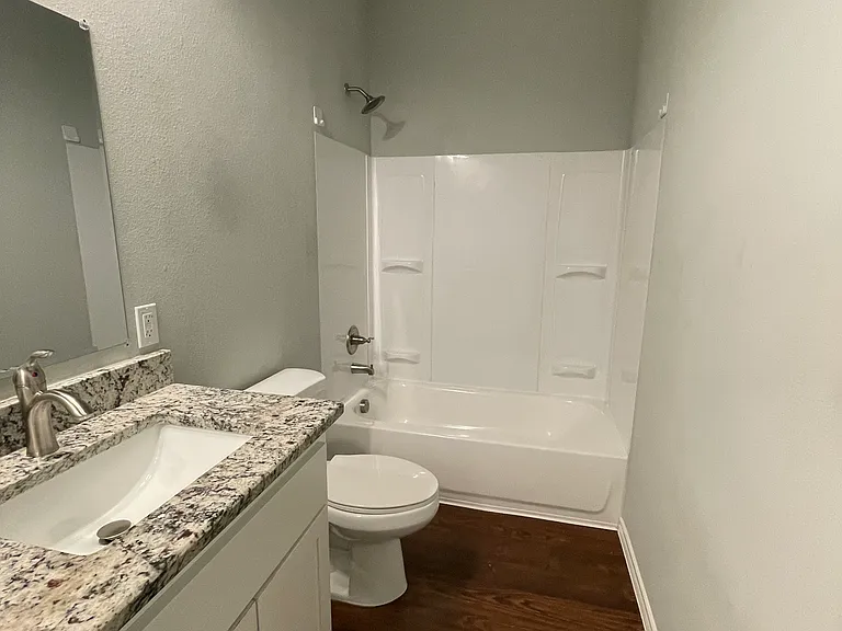 1008 Woodland Dr — Photo 13