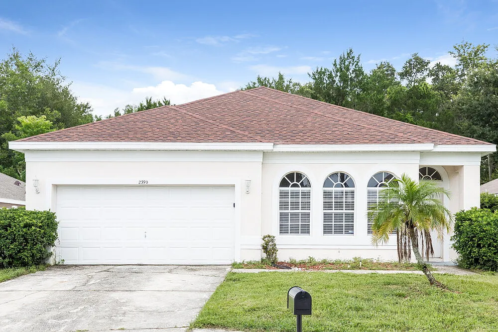 4 bed, 2.0 bath, 1910 sqft, $2,620 — Photo 1