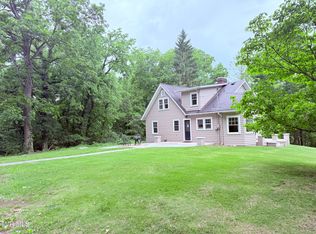 128 Shadow Wood Ln, Elizabethton, TN 37643