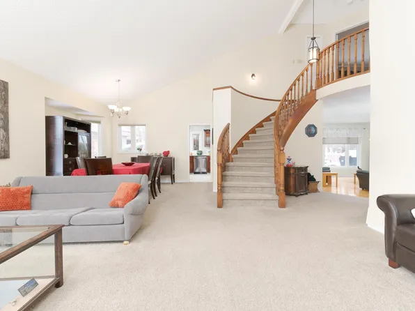 613 Whiston Wynd NW, Edmonton, AB T6M 2C3