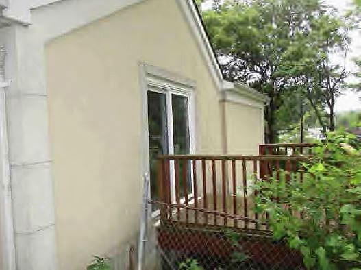 4th image of 204 E 96th St