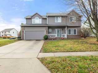 14000 Buena Vista Dr, Urbandale, IA 50323