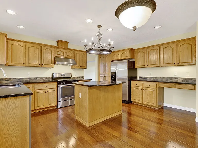 5391 NW Lianna Way — Photo 8