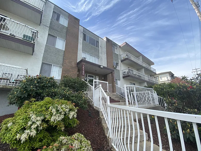 46180 Bole Ave — Photo 14