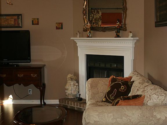5th image of 1508 Watercress Dr