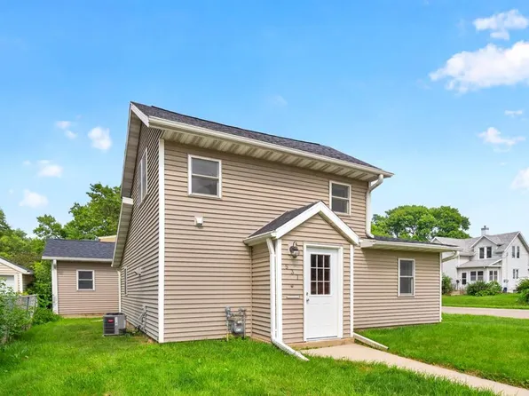 537 3rd Ave NW, Rochester, MN 55901