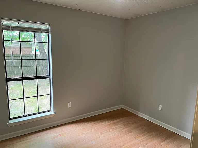 2135 Raintree Dr — Photo 9