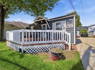 5187 Old Lake Rd, Geneva, OH 44041