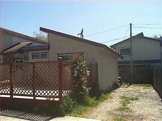 3rd image of 1524 17th Ave APT B