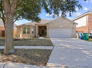 8731 Feather Trl, Helotes, TX 78023