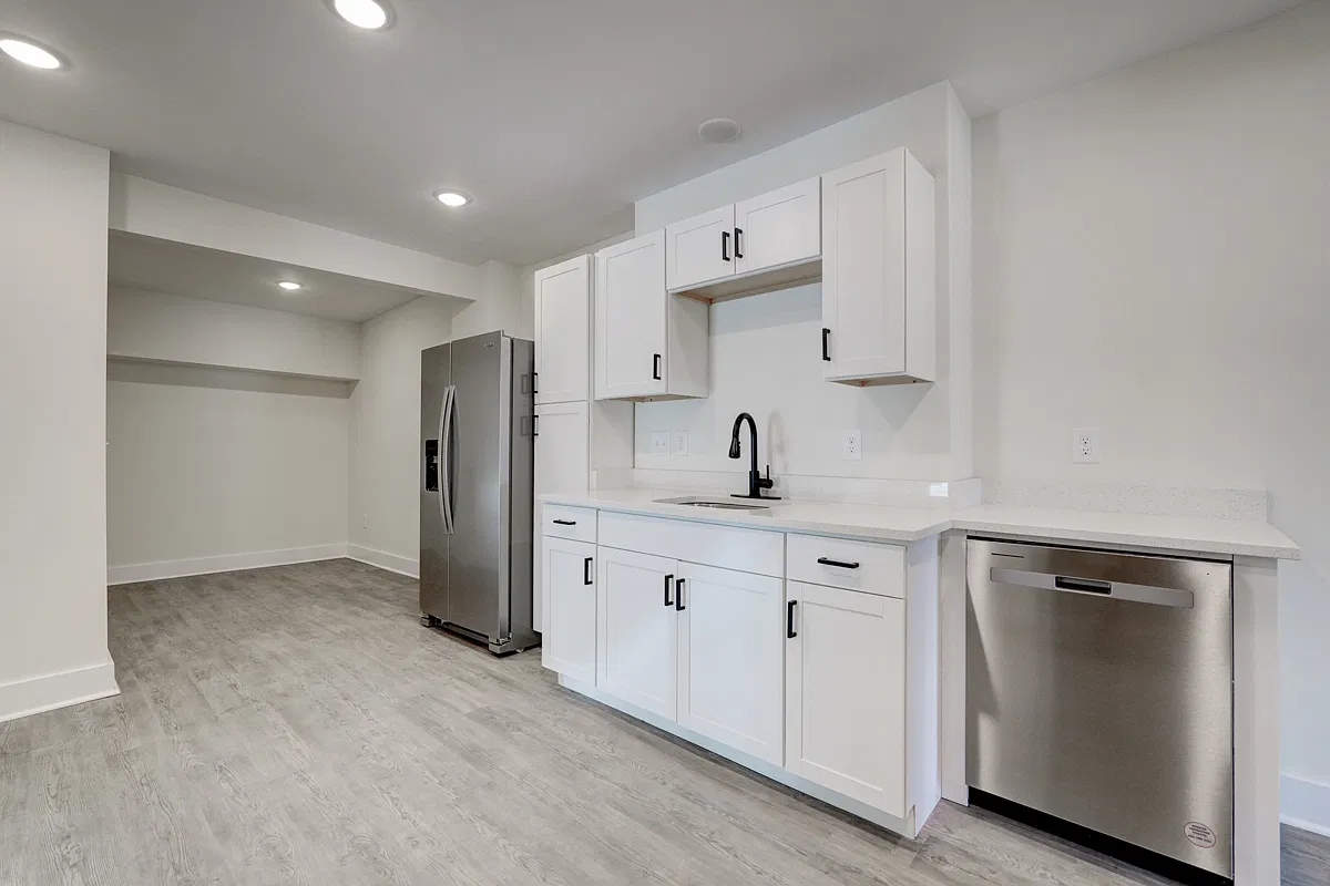 2 bed, 1300 sqft, $1,450 — Photo 3