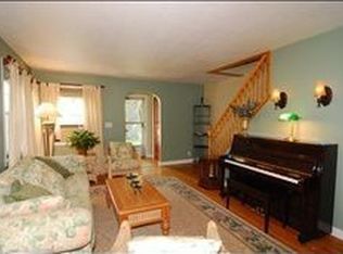 18 Vale Dr, Mountain Lakes, NJ 07046