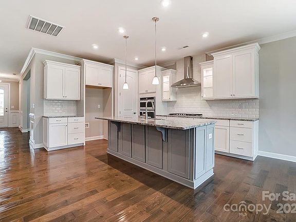 4th image of 9519 Liberty Hill Dr
