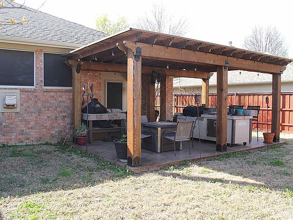 5th image of 501 Baltusrol Cir