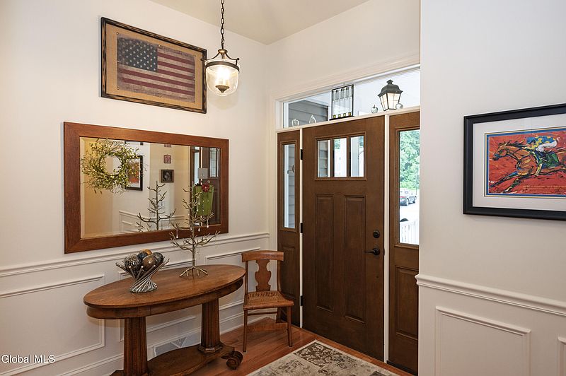 3rd image of 37 Yachtsmans Way