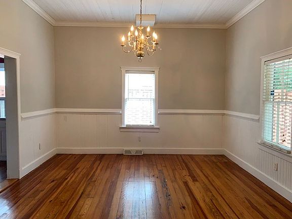 2nd image of 303 E 14th St