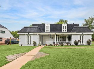 7511 Theisswood Rd, Spring, TX 77379