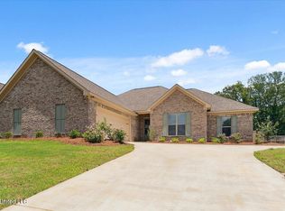 165 Cornerstone Dr, Brandon, MS 39042