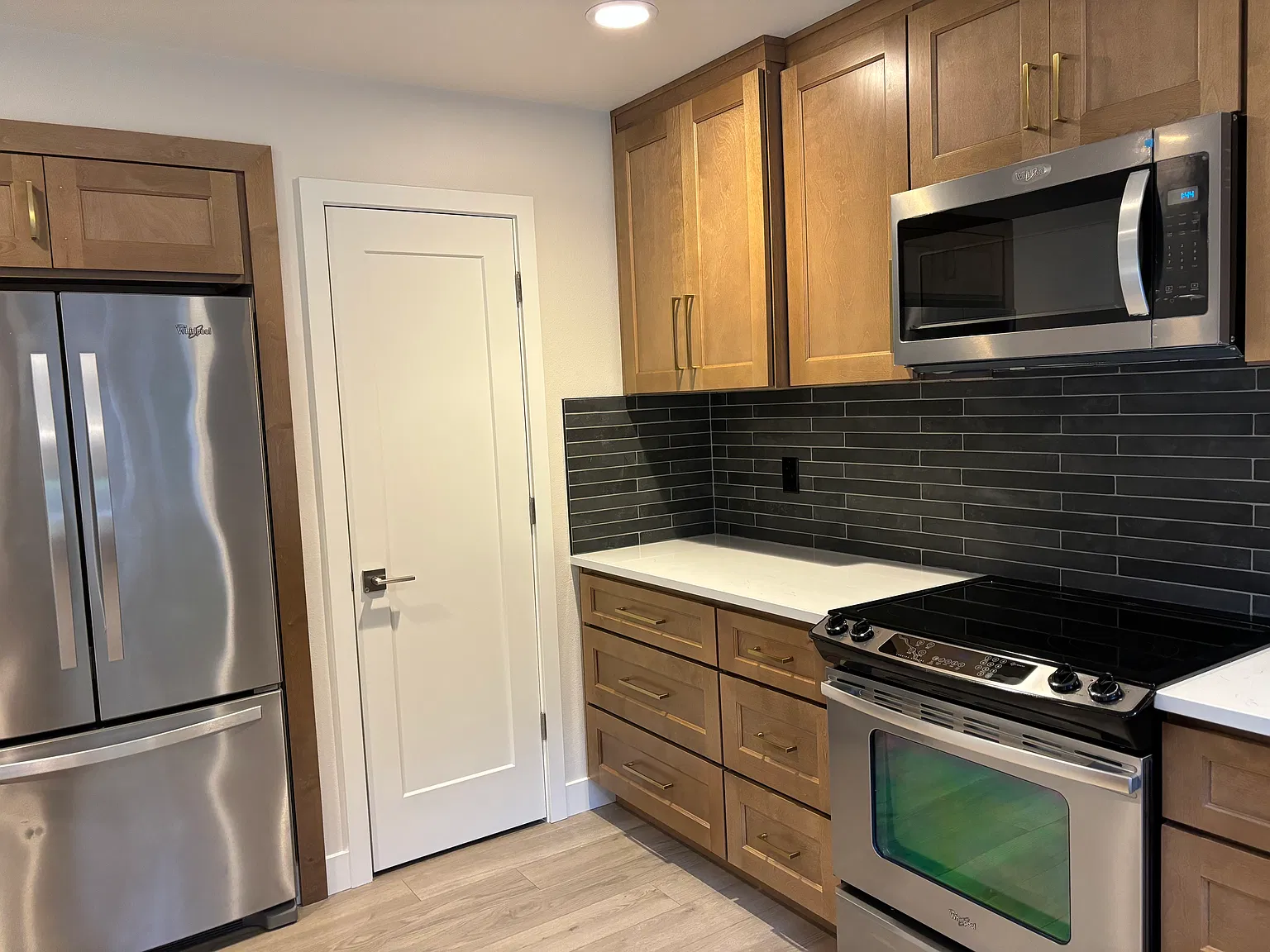 3 bed, 2.5 bath, 1329 sqft, $3,100 — Photo 3