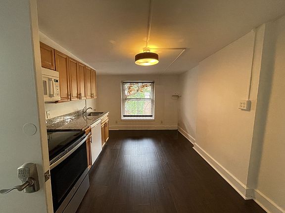 5th image of 120 E 10th St #4