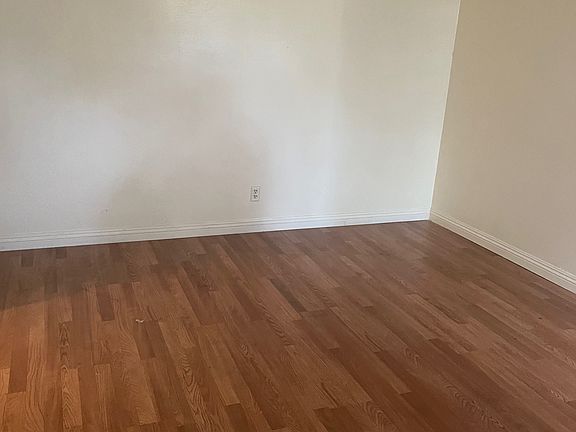 3rd image of 1370 Hialeah Dr