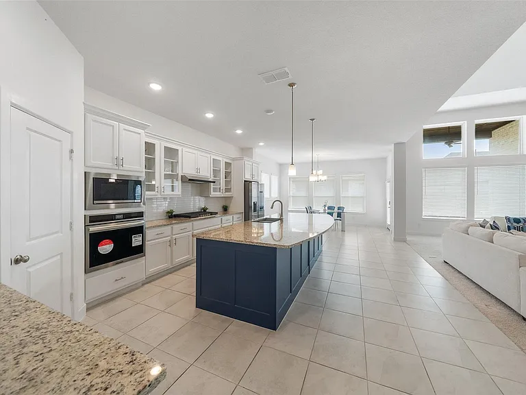 2211 Stone Lodge Ct — Photo 11