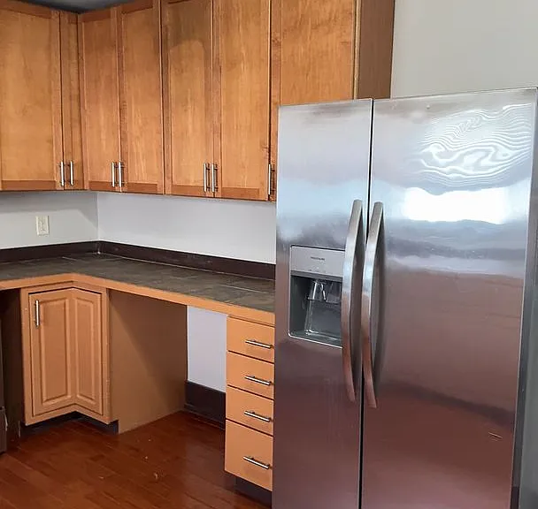 223 S College Ave — Photo 5
