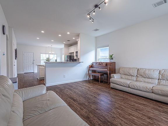 4th image of 507 Rouse St