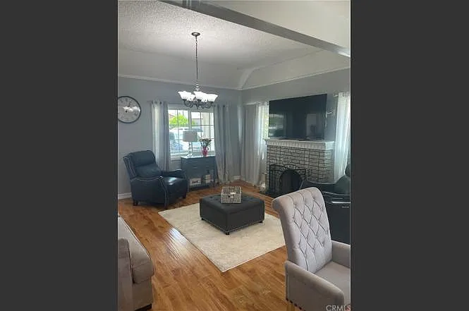 4 bed, 1518 sqft, $4,500 — Photo 4