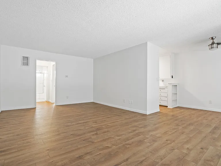 3625 Mentone Ave — Photo 3