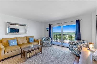 4th image of 3600 S Oceanshore Blvd #1