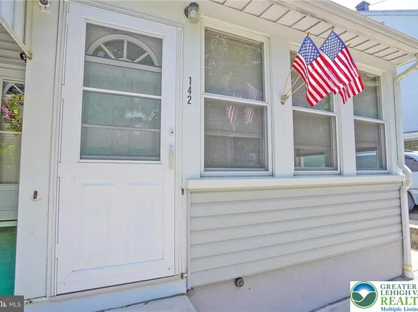142 W Ridge St, Coaldale, PA 18218