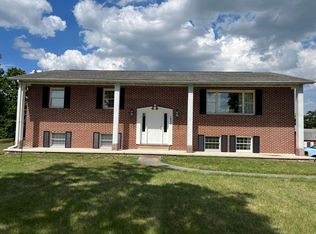 1055 Longs Gap Rd, Carlisle, PA 17013