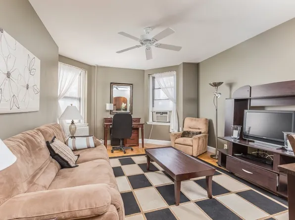 228 Commonwealth Ave APT 8, Boston, MA 02116