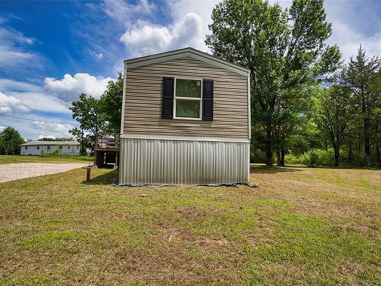 Listing photo 5