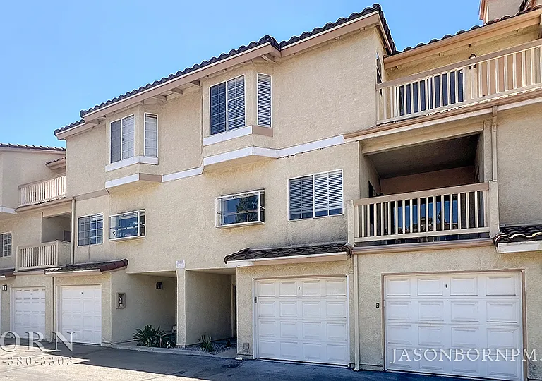 5782 Oak Bank Trl — Photo 2