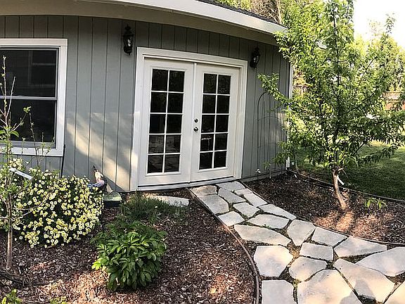 Arts and Crafts Studio