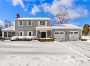 161 Leona Dr, Pittsfield, MA 01201