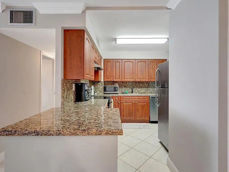 1913 S Ocean Dr #207 — Photo 15