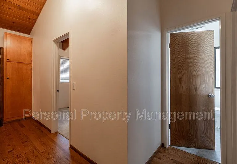 11623 SE Evergreen Hwy — Photo 5