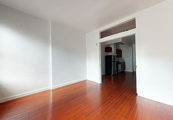5th image of 538 W 47th St #3F