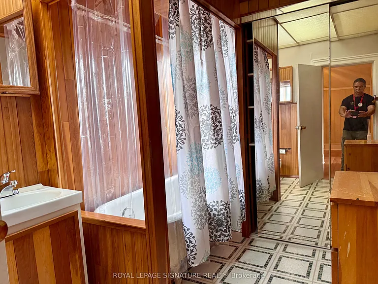 12 Hemlock Ave — Photo 15