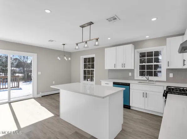 51 Charlotteville Drive S, Toms River, NJ 08757